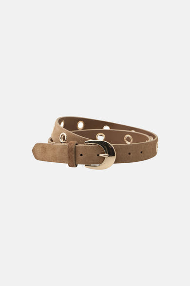 Ceinture cognac en suède de Street One, avec des œillets dorés décoratifs.