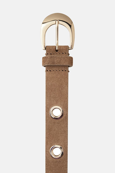Ceinture cognac de STREET ONE avec boucle dorée et œillets métalliques.