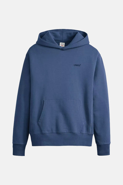 Sweat à capuche bleu de Levi's, avec une poche kangourou sur le devant et le logo brodé.