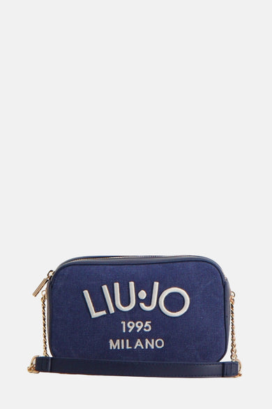Sac à bandoulière bleu de LIU JO avec bandoulière chaîne dorée et lettrage blanc.