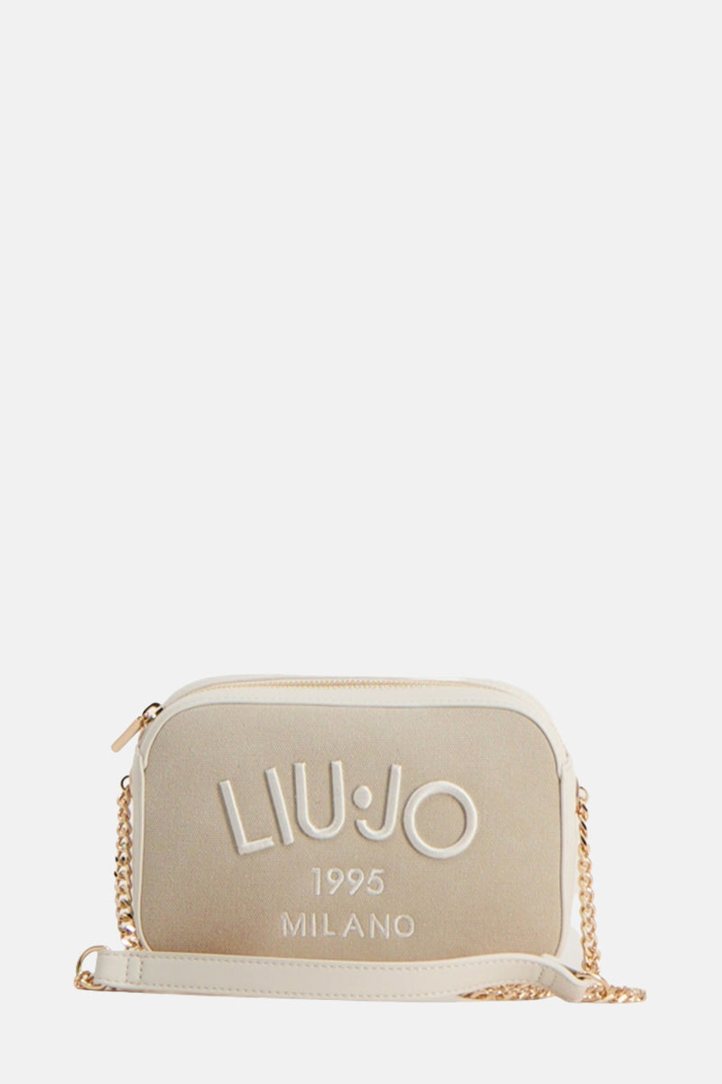 Sac à bandoulière beige de LIU JO avec une bandoulière chaîne dorée et logo en relief.
