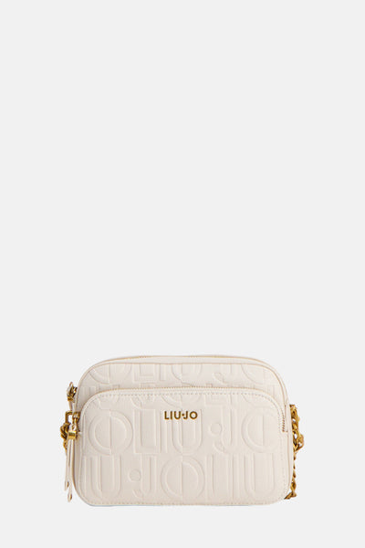 Sac à bandoulière écru de LIU JO avec chaîne dorée et motif en relief du logo.
