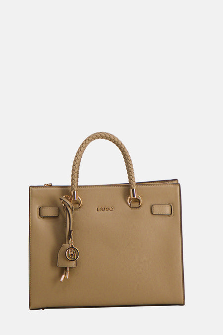 Sac à main vert de LIU JO avec anse tressée et breloque logo en métal doré.