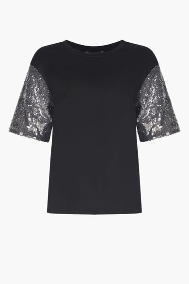 Zwart T-shirt met korte mouwen van ARTIGLI met zilveren paillettenmouwen.