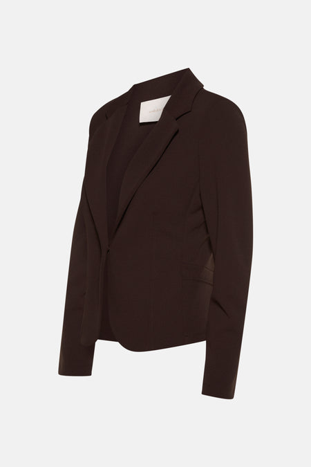Blazer brun par AMÉLIE ET AMÉLIE, coupe ajustée avec revers crantés.
