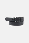 Ceinture noire de TOMMY JEANS enroulée avec boucle foncée et petit logo drapeau.