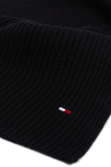 Zwarte gebreide sjaal van Tommy Jeans, met het iconische vlaglogo.