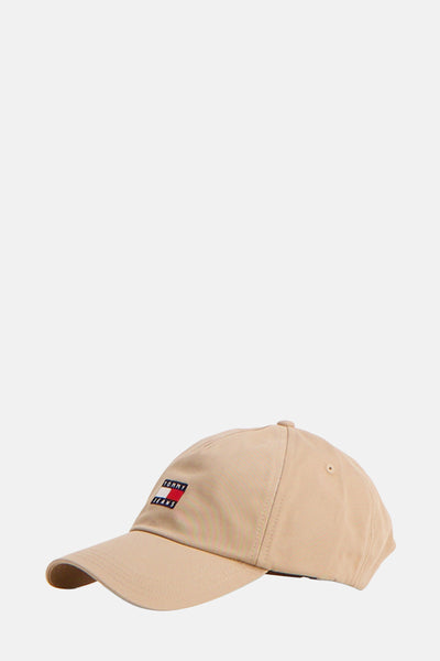 Casquette beige de TOMMY JEANS, avec le logo de la marque sur le devant.