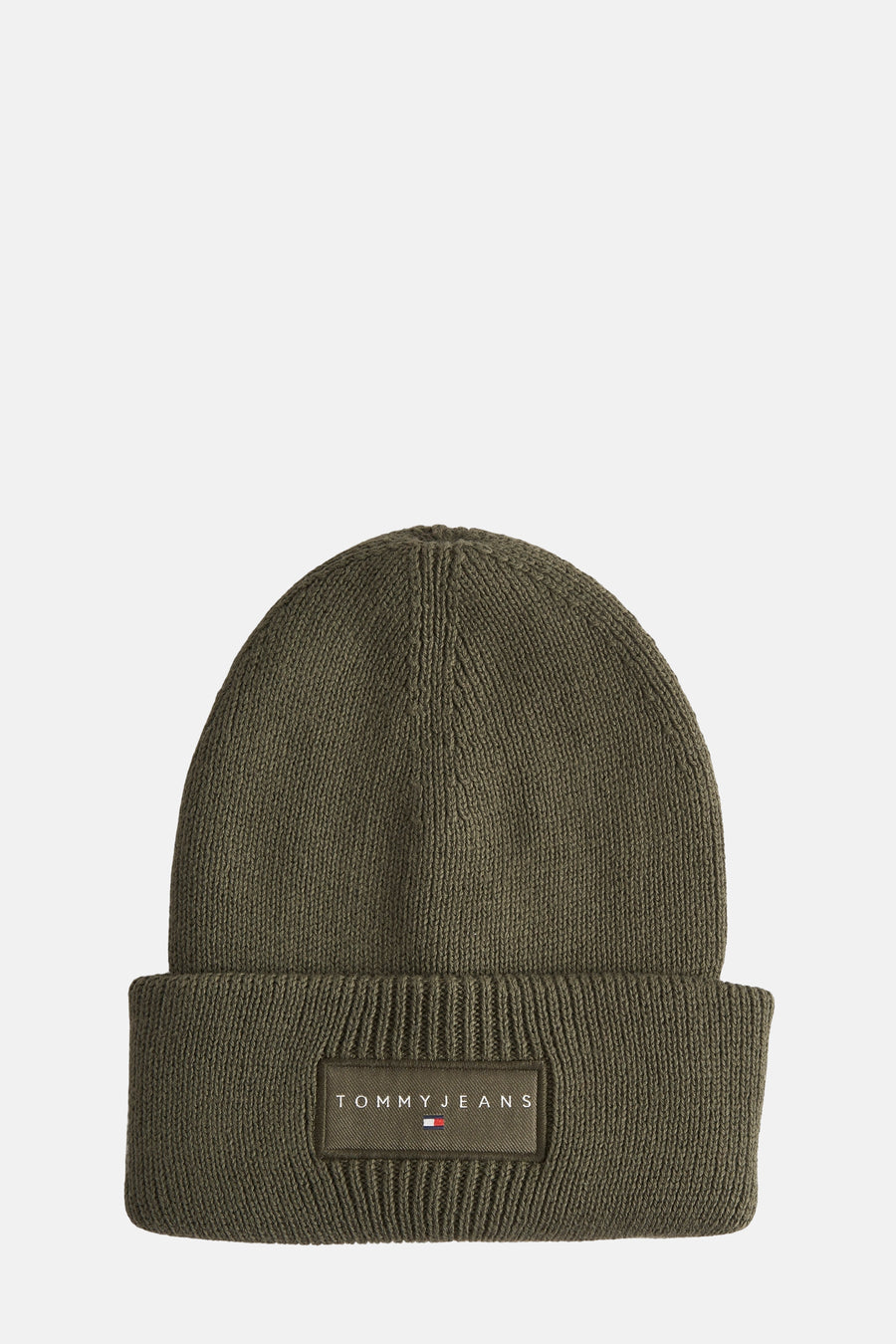 Kaki gebreide muts van Tommy Jeans, met een logo-embleem op de omgeslagen rand.