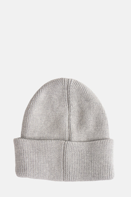 Bonnet gris de TOMMY JEANS, en maille côtelée douce avec revers replié.