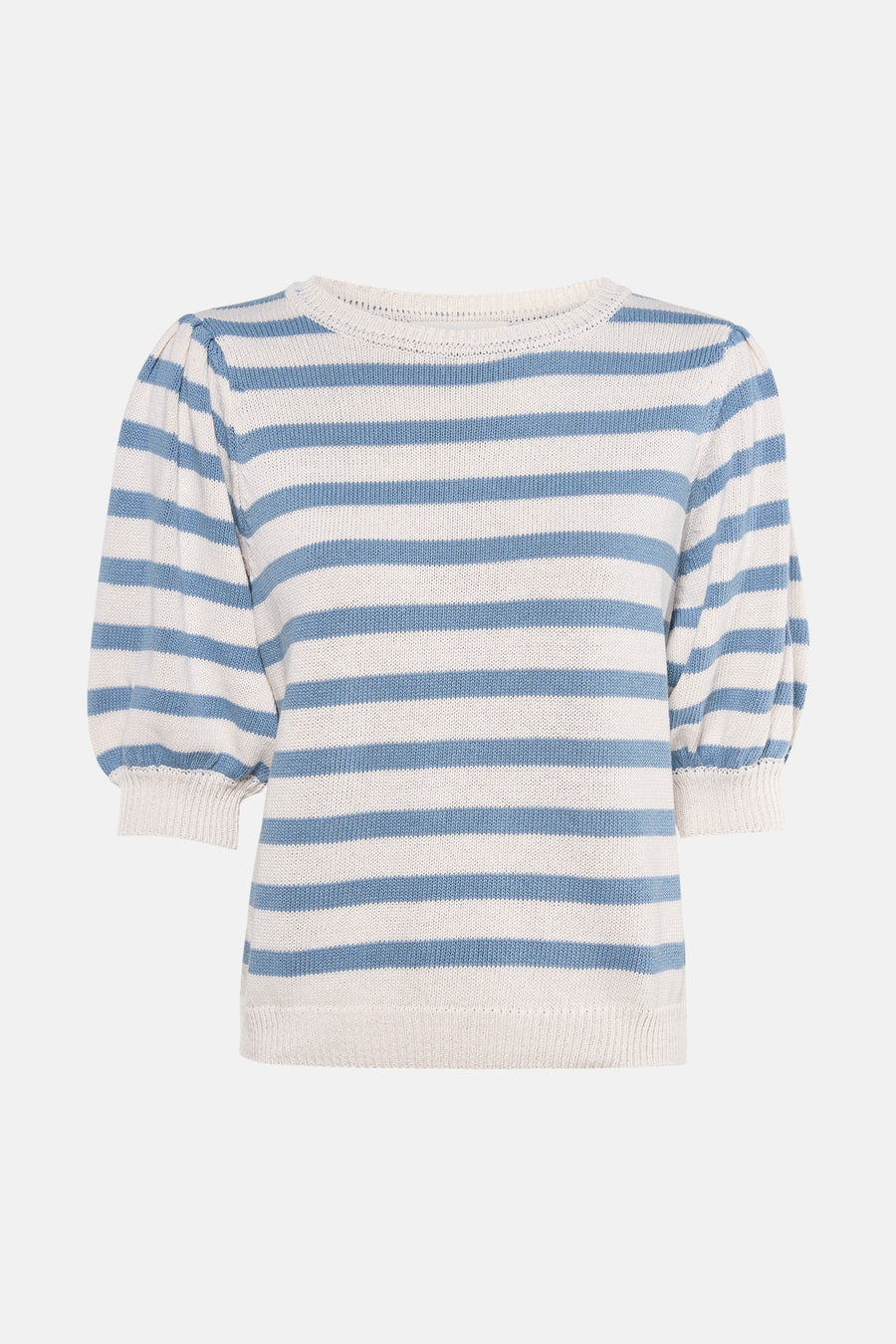 Multikleuren rondehals trui van AMELIE ET AMELIE, horizontale strepen, gedragen met een wijde jeans en witte sneakers.