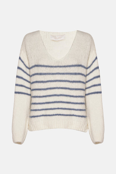 Ecru V-hals trui van AMELIE ET AMELIE in blauwe streepgebreide stof, met geplooid detail.