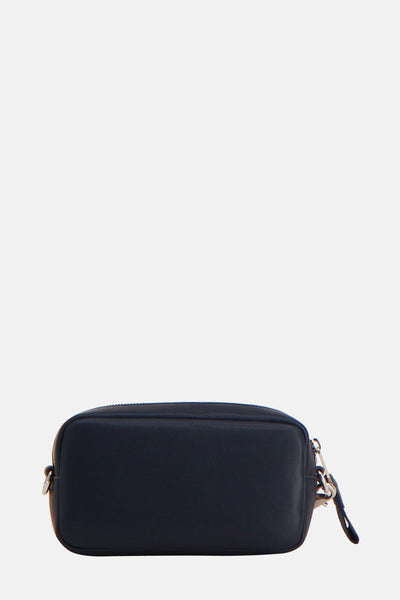 Sac à bandoulière bleu de TOMMY JEANS avec fermeture éclair et bandoulière ajustable.
