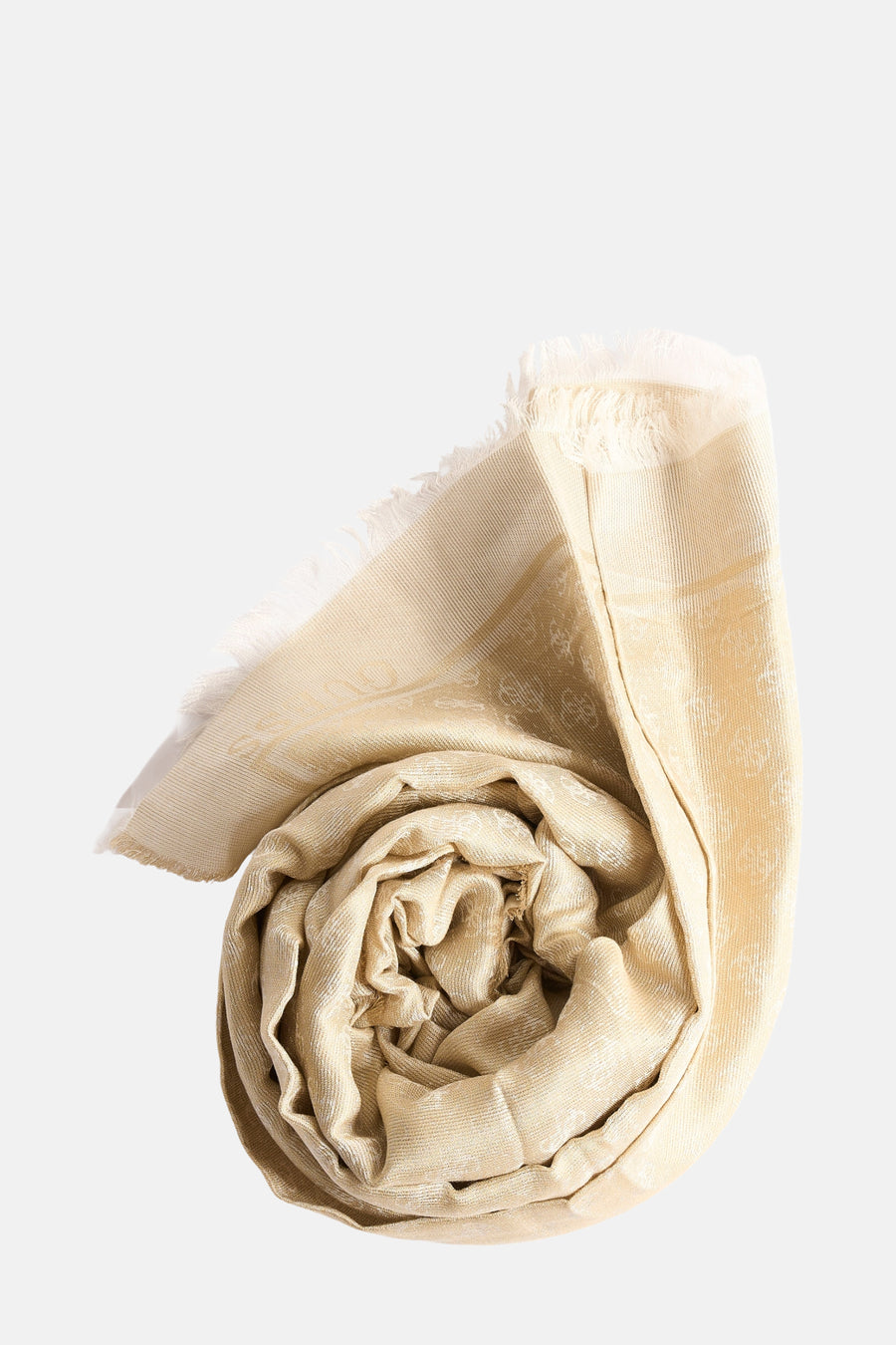Foulard écru de Guess, avec un motif subtil et une texture plissée en forme de spirale.
