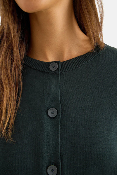 Groene cardigan van CECIL met knoopsluiting en ronde hals.
