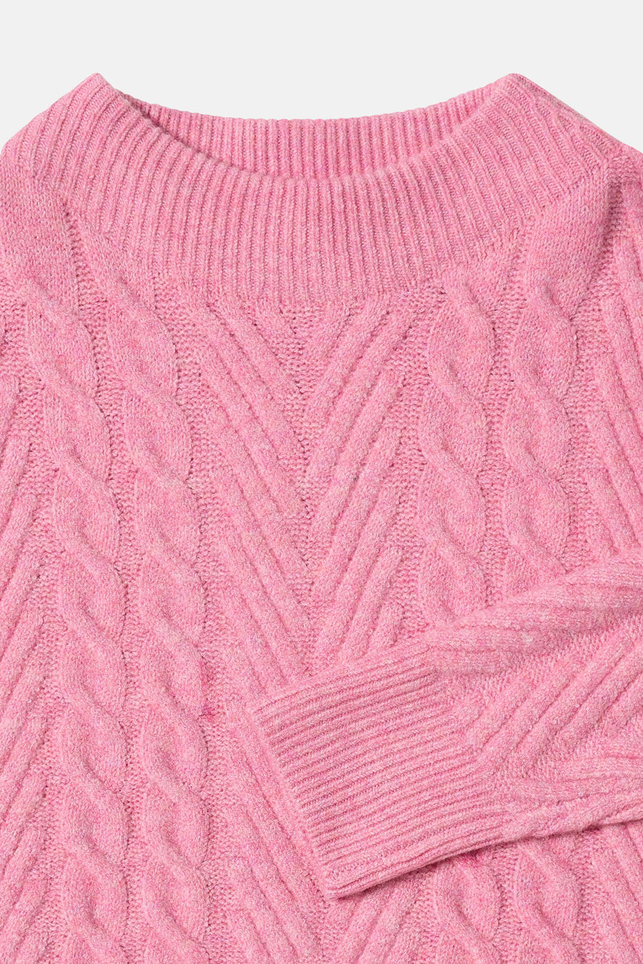 Roze trui met kabelsteek van CECIL, met opstaande kraag en lange mouwen.