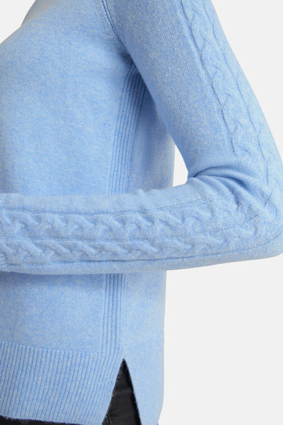 Ronde hals trui blauw van CECIL, met lange mouwen versierd met kabels.