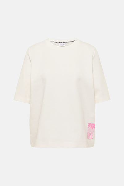 Wit T-shirt van CECIL, met bloemenprint en roze opschrift op de voorkant.