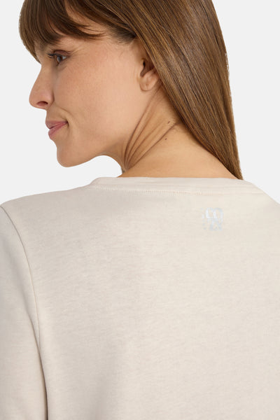 Ecru T-shirt met korte mouwen van Cecil, met discreet logo op de rug.