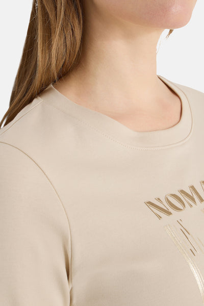 Beige T-shirt met korte mouwen van CECIL, met een decoratieve gouden print op de voorkant.