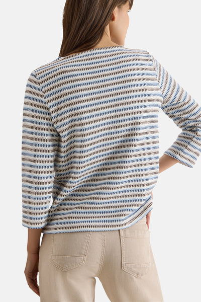 Multikleurig T-shirt met lange mouwen van CECIL, horizontale strepen met beige broek.