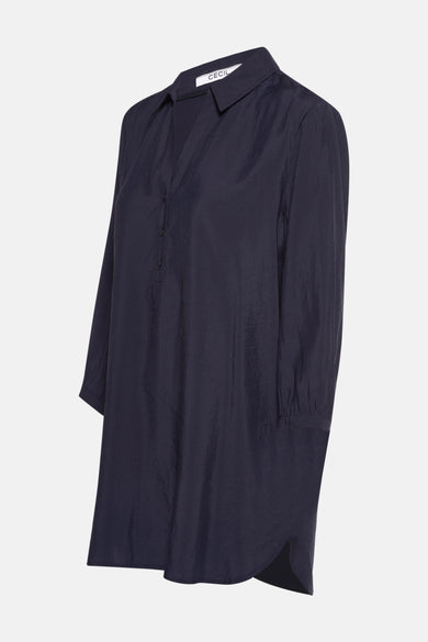 Blauwe blouse met driekwartmouwen van CECIL, met een gedeeltelijke knoopsluiting en een afgeronde zoom.