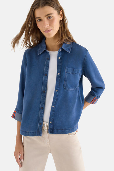 Lange mouwen denim overhemd in middellichtblauw van CECIL, met gestreepte manchetten en een casual stijl.