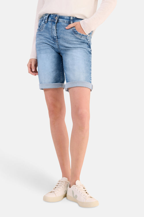 Short - light blue denim