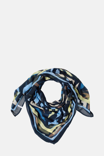 Multikleuren sjaal van CECIL, met geometrisch abstract patroon in tinten blauw, geel en bruin.