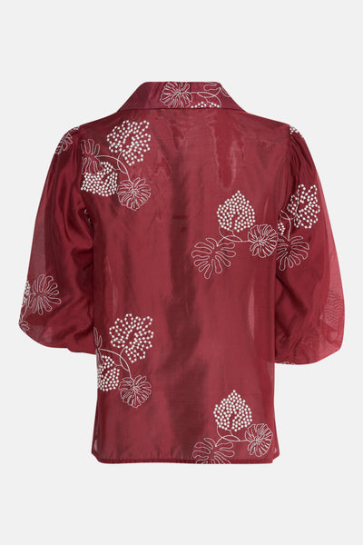 Rood overhemd met korte mouwen van AMELIE ET AMELIE met witte bloemenborduursels, achterzijde.