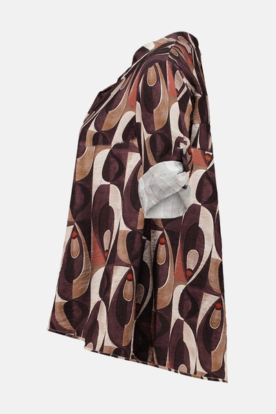 Multikleuren blouse met lange mouwen van ZABAIONE, bruin en beige abstract patroon, opgerolde mouwen.