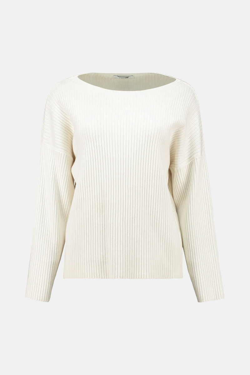 Pull à col rond écru de ZABAIONE, en tricot côtelé à manches longues.