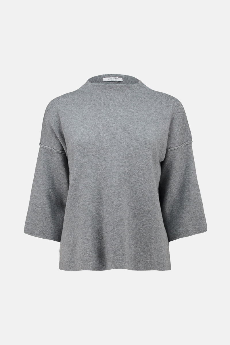 Pull à col roulé gris de Zabaione, en maille fine et manches trois-quarts.