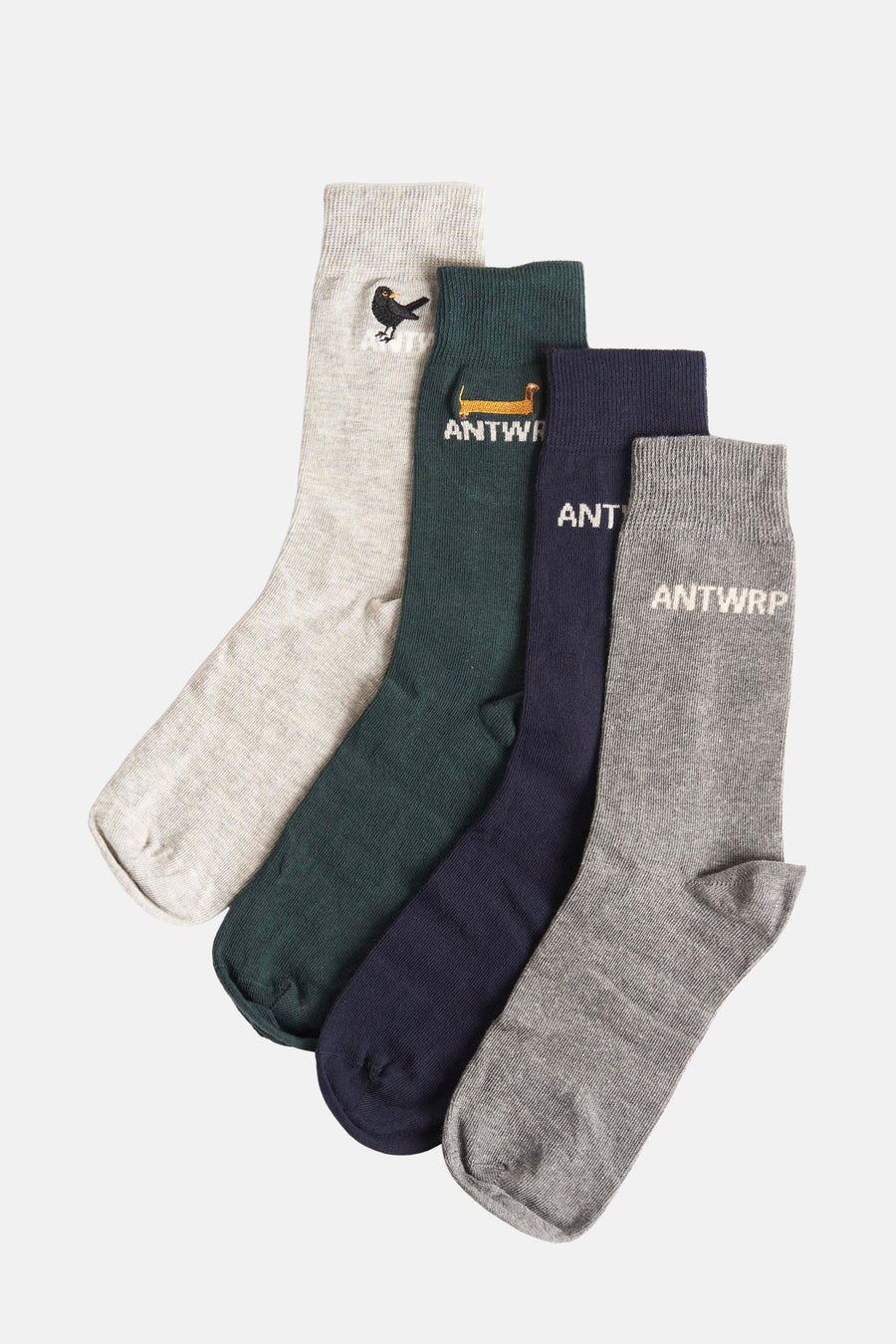 Pack de chaussettes multicolores de ANTWRP avec broderies d'oiseau et de chien saucisse, et lettrage "ANTWRP".