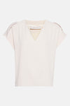 Blouse beige à manches courtes par AMELIE ET AMELIE, avec col en V et détail épaulette.
