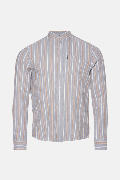Chemise à manches longues beige rayée par ANTWRP, avec poche de poitrine.