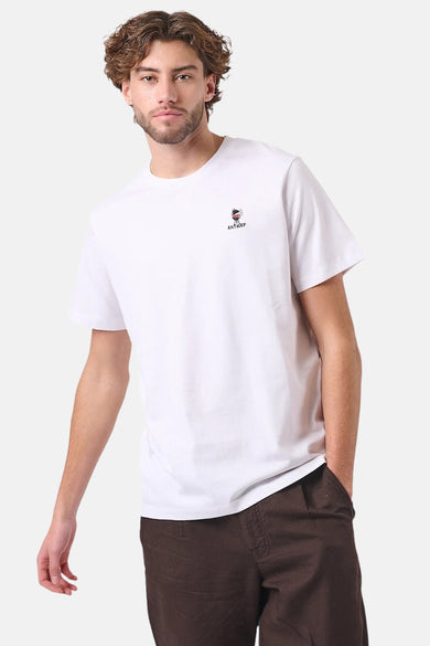 T-shirt blanc à manches courtes de ANTWRP, avec un petit logo brodé sur la poitrine.