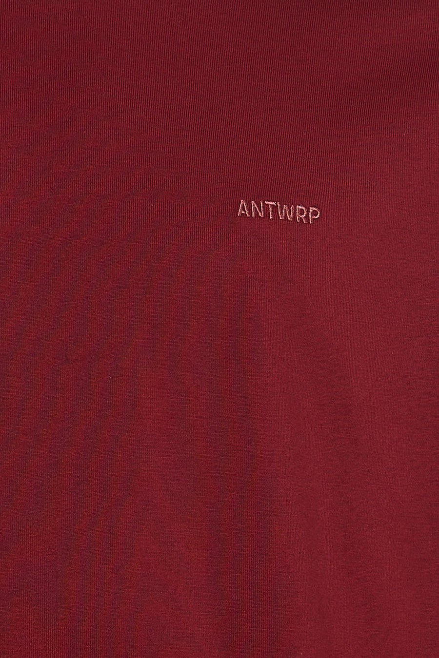 T-shirt à manches courtes bordeaux de ANTWRP, en tissu texturé avec le logo brodé.