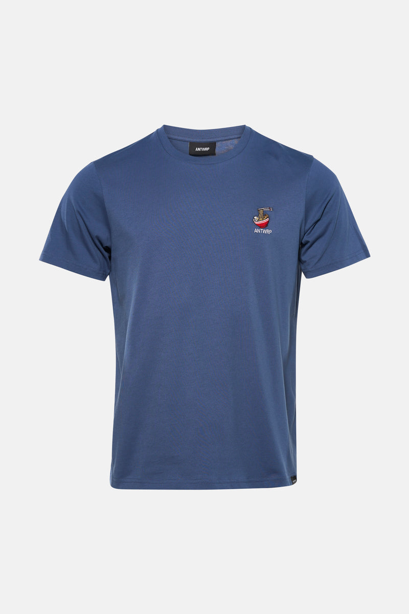 T-shirt bleu à manches courtes par ANTWRP, avec un motif brodé sur la poitrine.