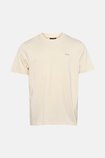 T-shirt à manches courtes écru de ANTWRP, avec logo discret sur la poitrine.
