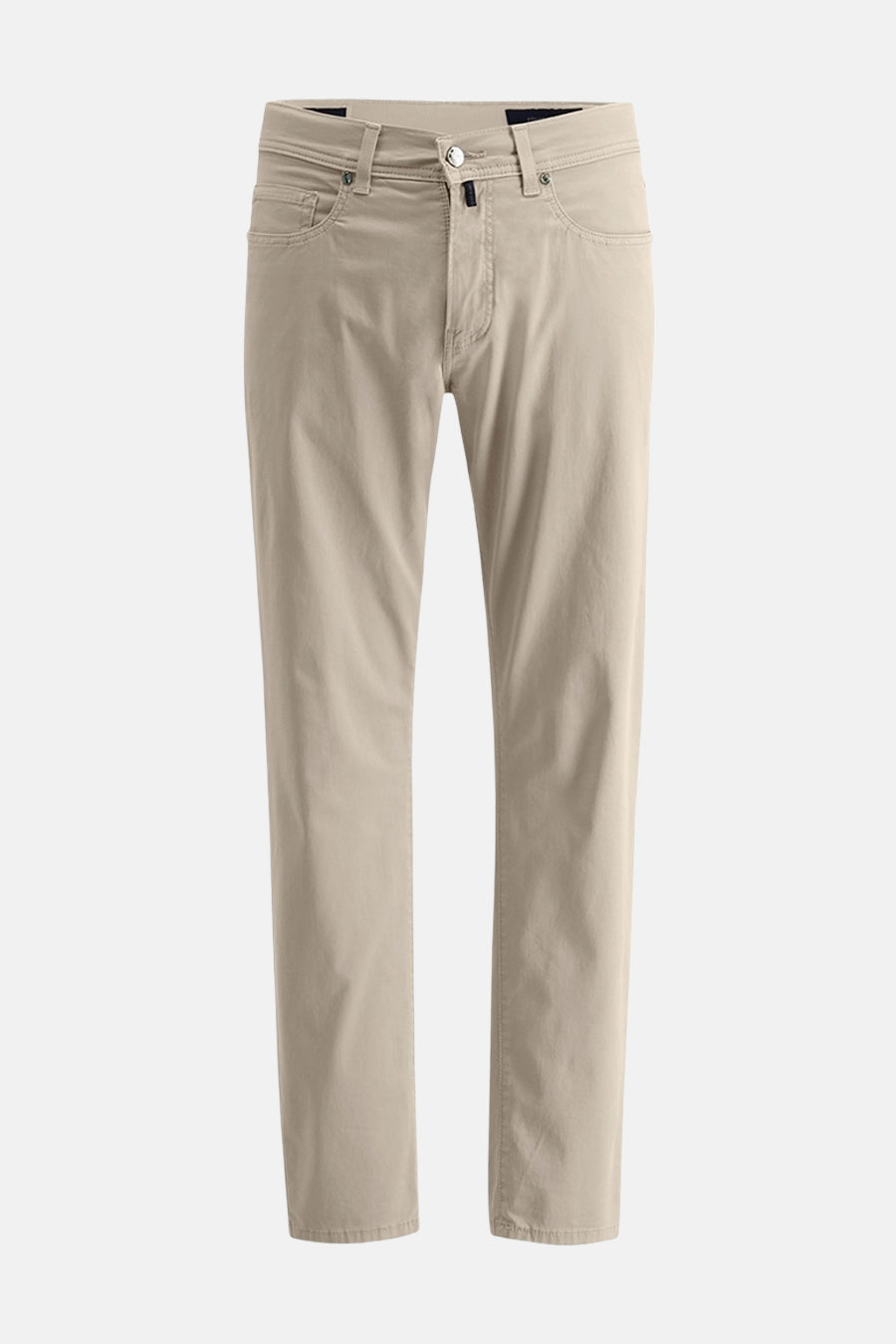 Pantalon coloré beige par PIERRE CARDIN, coupe droite et poches discrètes sur fond uni.