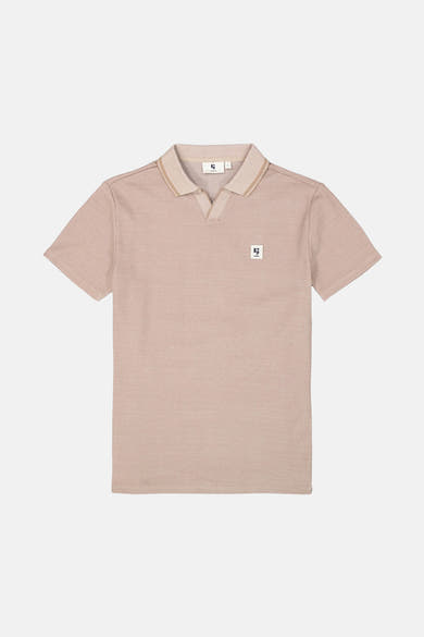 Beige poloshirt met korte mouwen van GARCIA, wafelstructuur en contrasterende gestreepte kraag.