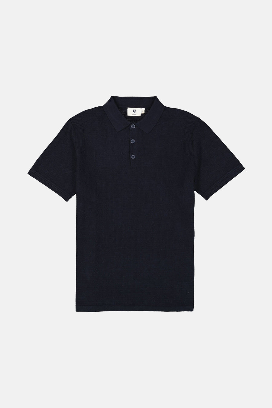 Donkerblauw poloshirt met korte mouwen van GARCIA, in een getextureerd breisel met een drieknoopsluiting.