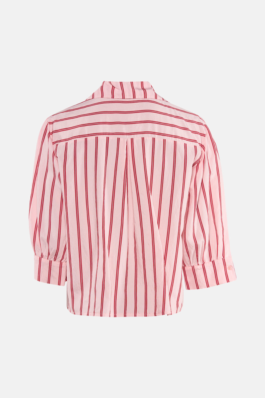 Chemisier rose à rayures verticales rouges par AMELIE ET AMELIE, vue arrière avec plis et manches trois quarts.