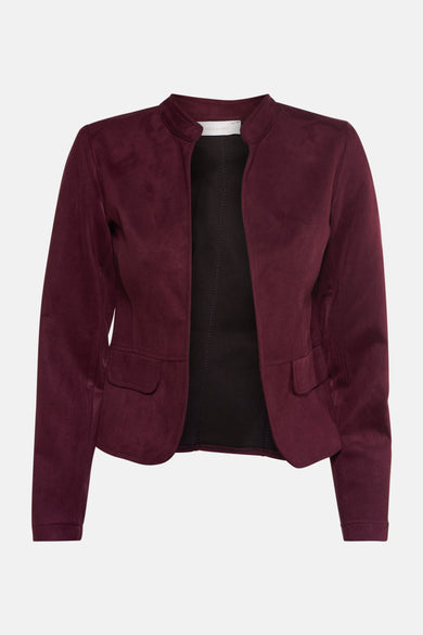 Veste courte bordeaux en suédine de AMELIE ET AMELIE avec poches plaquées.