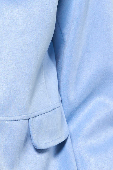 Korte blauwe jas van AMELIE ET AMELIE, zachte textuur, zichtbare klepzak.