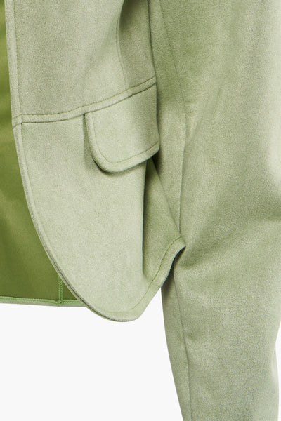 Veste courte vert d'AMELIE ET AMELIE, avec poche, style décontracté.