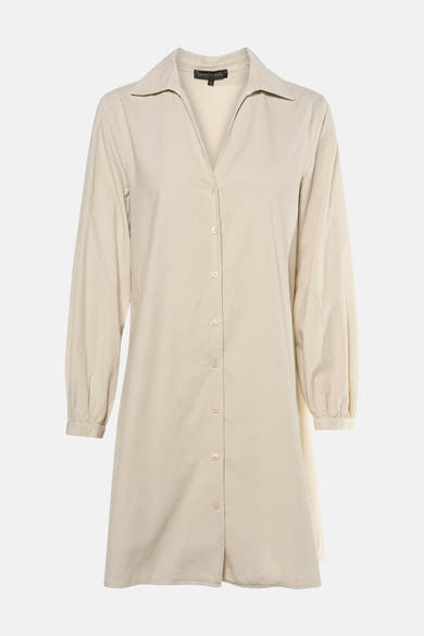 Robe blanche à manches longues en coton texturé, boutonnée, par COPINES D'ANVERS, vue de face