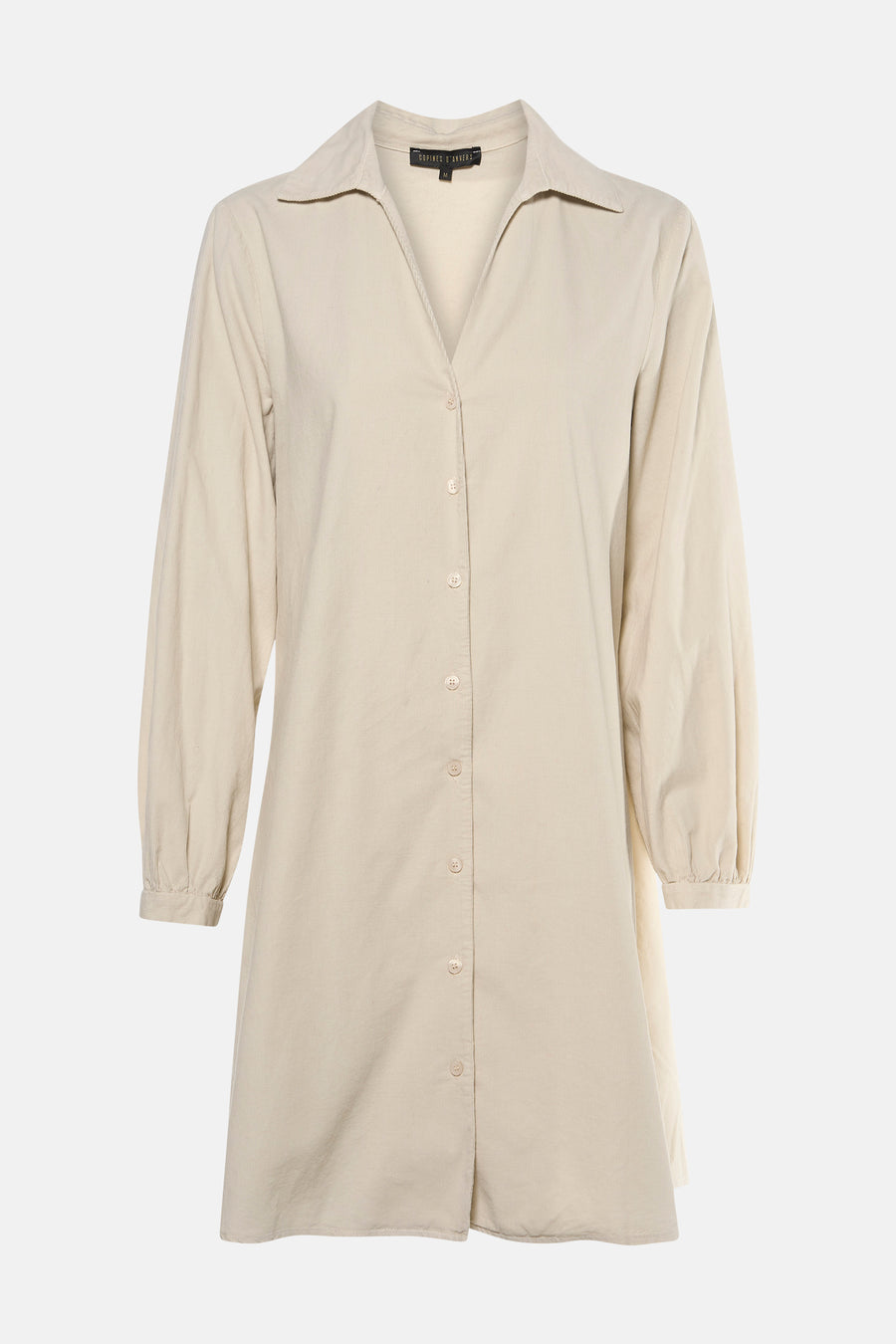 Robe blanche à manches longues en coton texturé, boutonnée, par COPINES D'ANVERS, vue de face