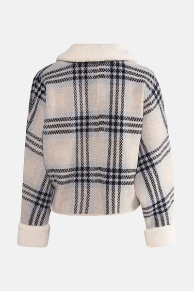 Cardigan multicolore par ADORE, à carreaux avec col et poignets en fausse fourrure, vue de dos.
